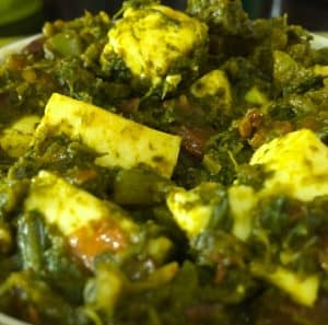 Easy Homemade Healthy Palak Paneer Capsicum Curry. Delicious cubes of cottage cheese cooked in soft spinach and onion tomato gravy. Fresh, Green, Nutritious