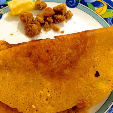 Multigrain Adai Dosa - Hearty, tasty nutritious crepes from a coarsely ground batter of rice and mixed lentils. Delicious with avial or jaggery and white butter