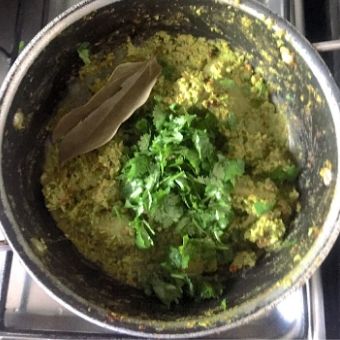 Nimona Process P6_Add cilantro and bay leaf