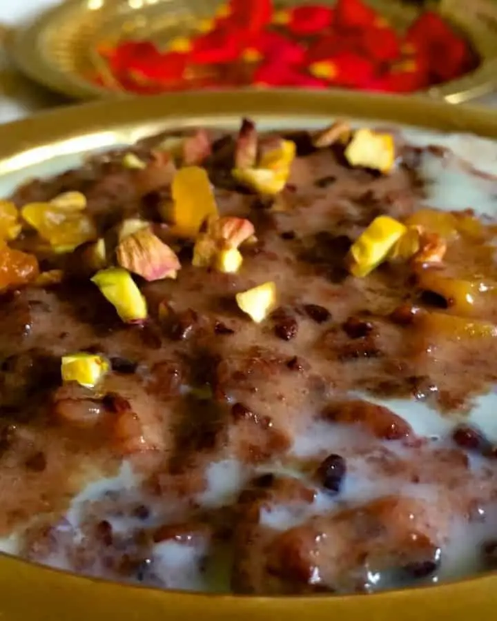 Vanilla Apricot Black Rice Kheer Payasam. The rice is soft and chewy with a nutty taste and a heady aroma. Flavoursome, delicious and nutritious!