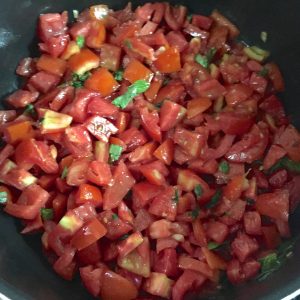 Tomato for Tomato basil pasta sauce_PepperOnPizza.com