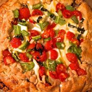 Simple savoury herbed Patty Pan Squash Tomato Tart with a healthy whole wheat and oats crust. Easy even if you are making tart crust for the first time.